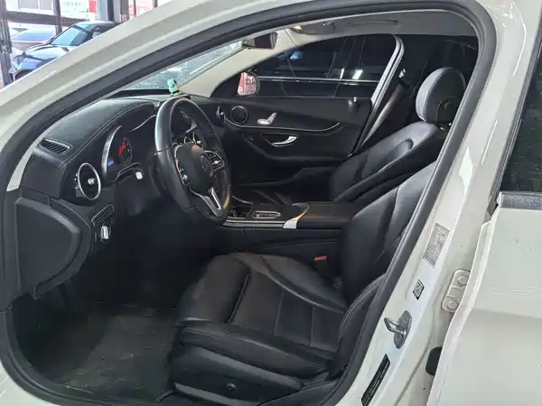 Mercedes-Benz C-Class 2019