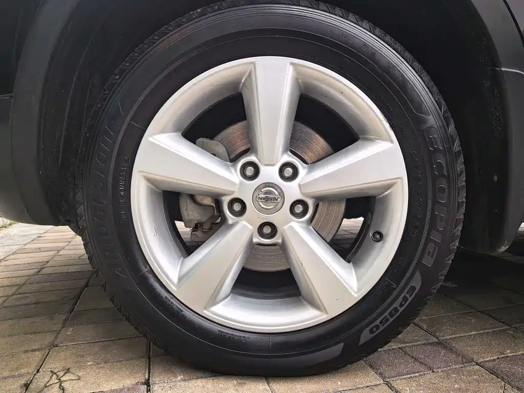 Nissan Qashqai 2011 — фото 20