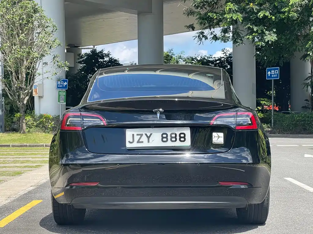 Tesla Model 3 2019 — фото 6