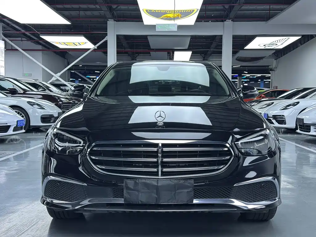 Mercedes-Benz E-Class 2023