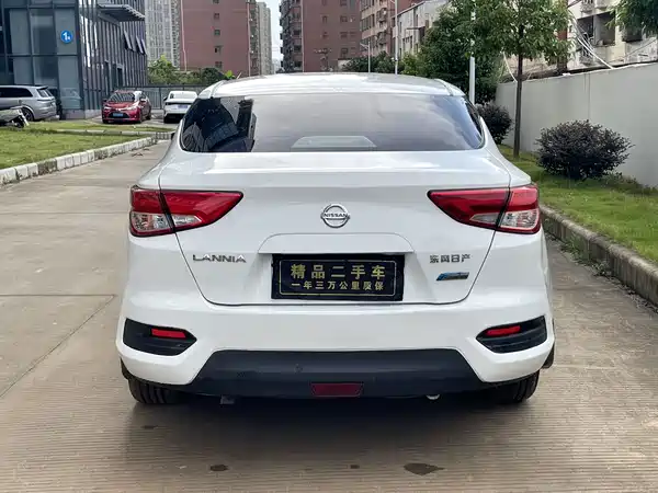 Nissan Bluebird 2018