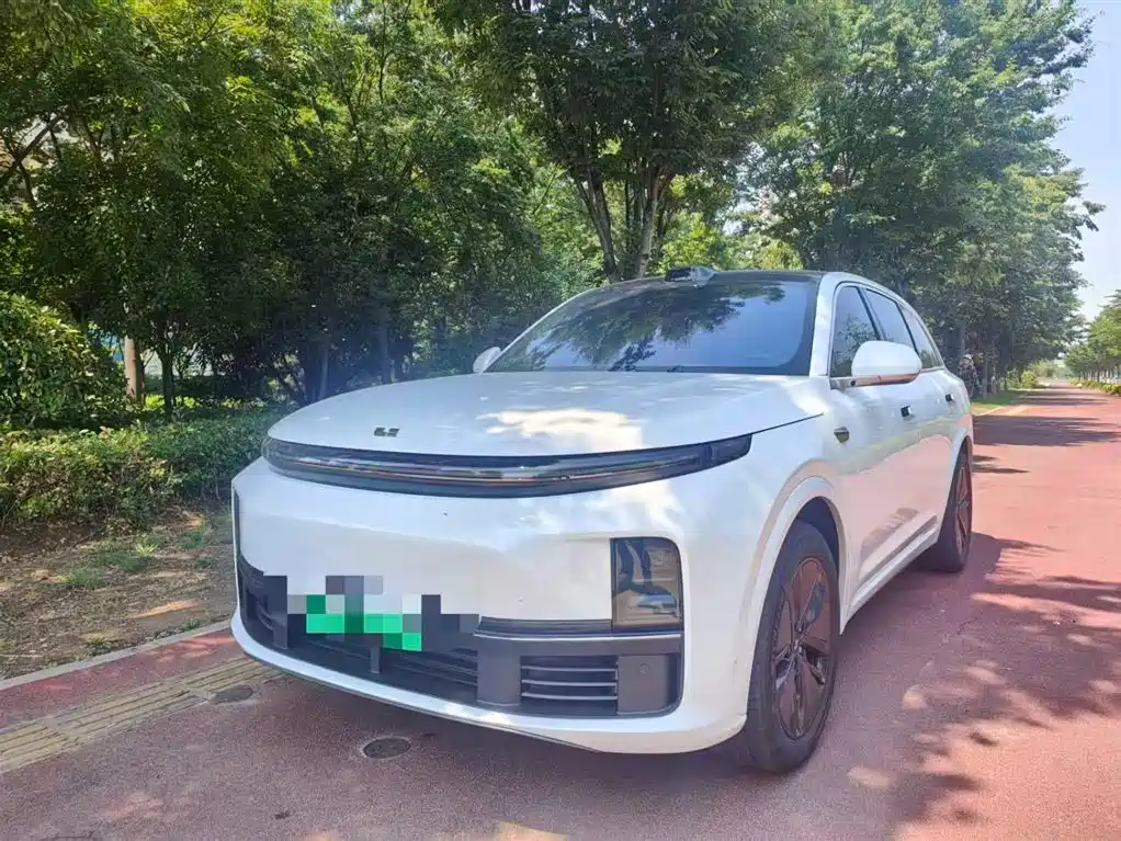 Li Auto Li L7 2025