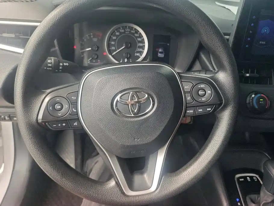 Toyota Corolla 2021 — фото 15