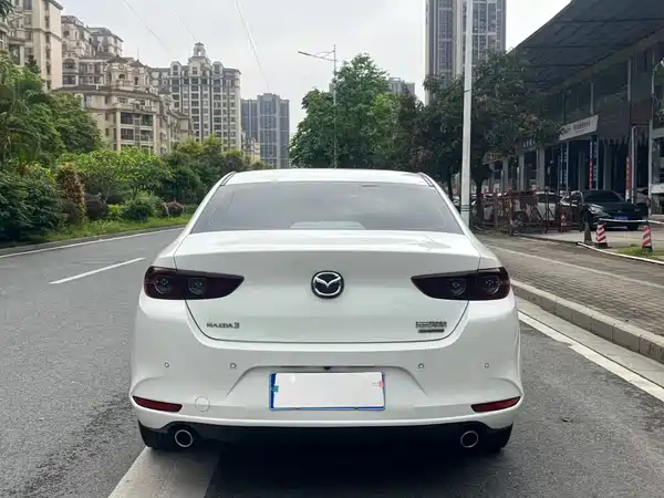 Mazda 3 Axela 2021