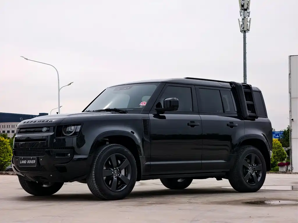 Land Rover Defender 2024 — фото 1