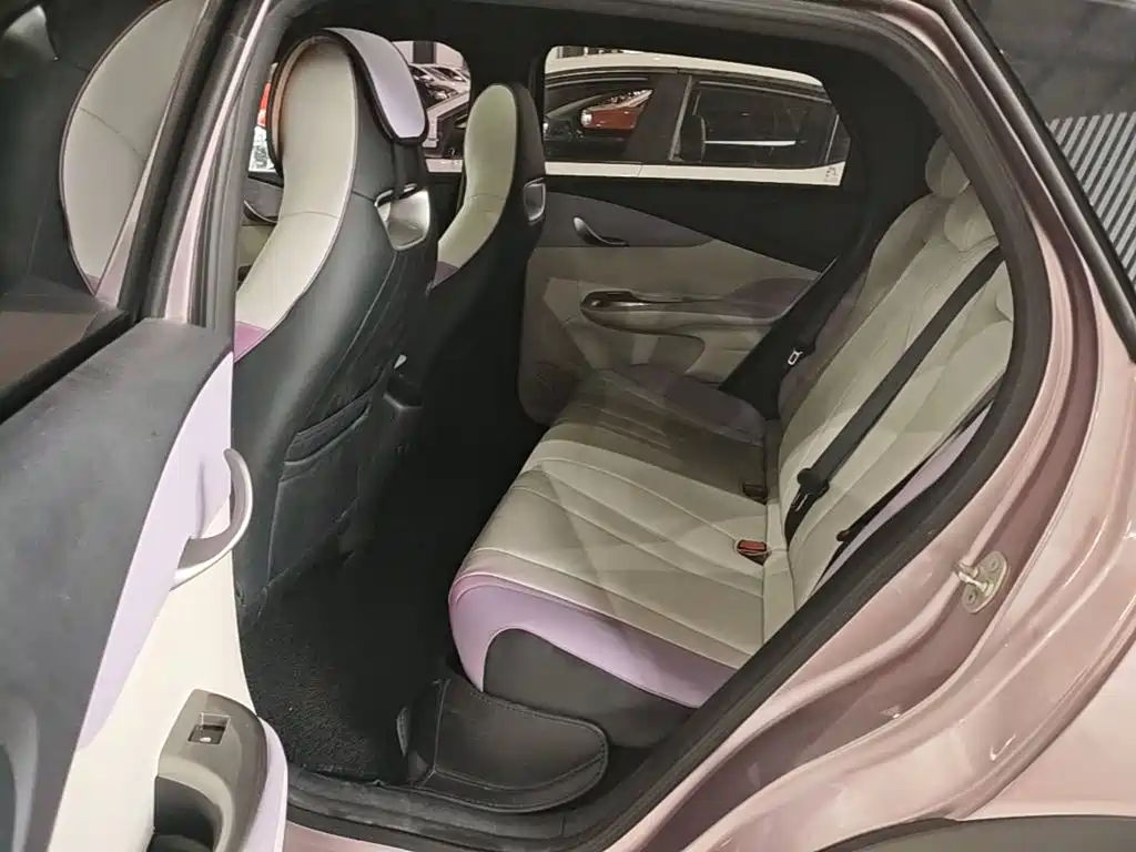 BYD Dolphin 2022 — фото 17