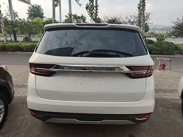 Geely Jiaji 2020