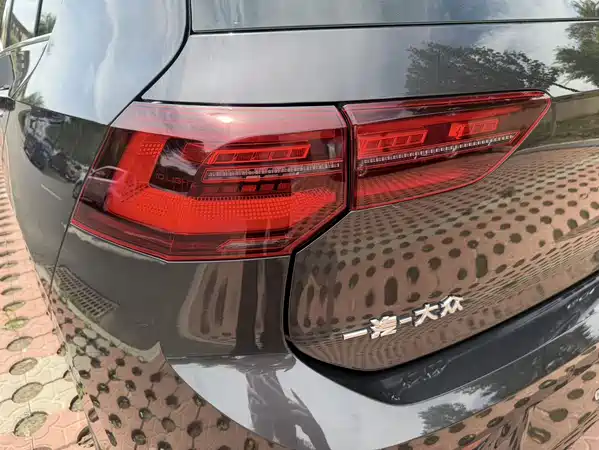Volkswagen Golf 2023