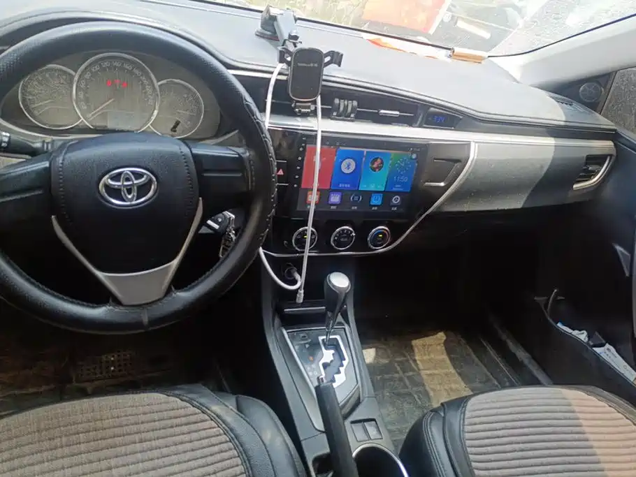 Toyota Corolla 2016 — фото 12