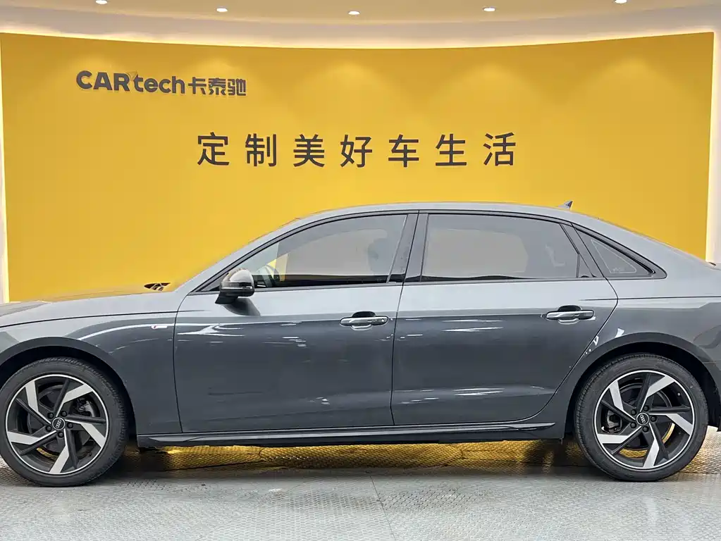 Audi A4L 2023 — фото 27