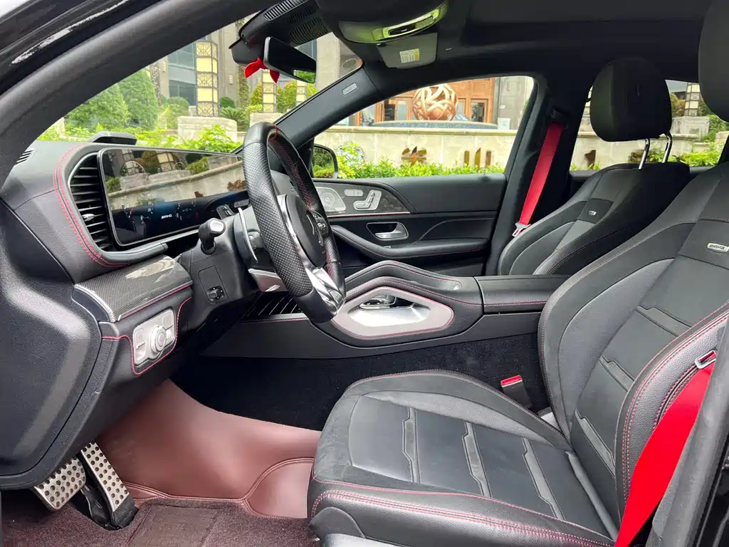 Mercedes-Benz GLE Coupe AMG 2023 — фото 9