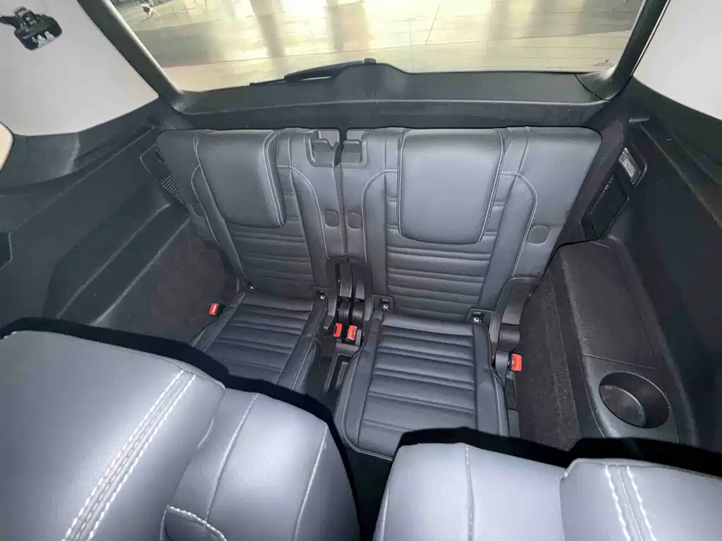Volkswagen Touran 2018 — фото 15