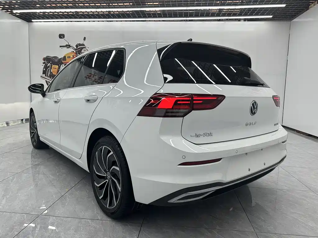 Volkswagen Golf 2022