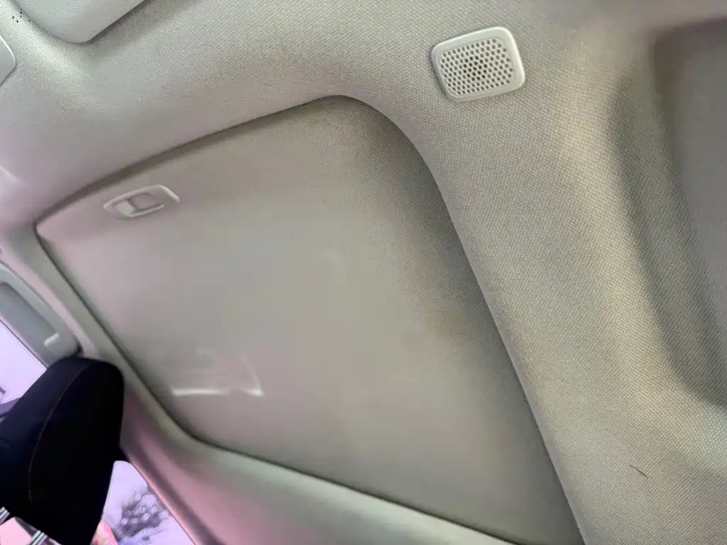 Toyota Corolla 2023 — фото 13