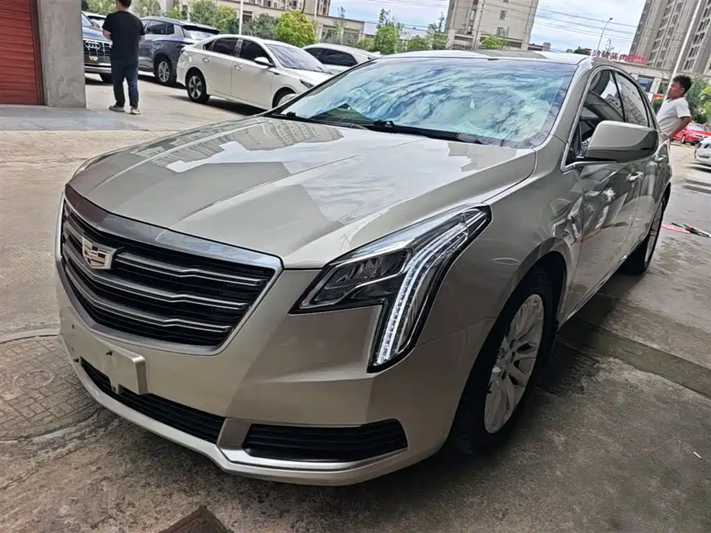 Cadillac XTS 2019 — фото 1