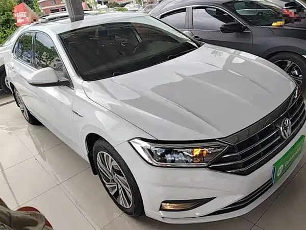 Volkswagen Sagitar 2022