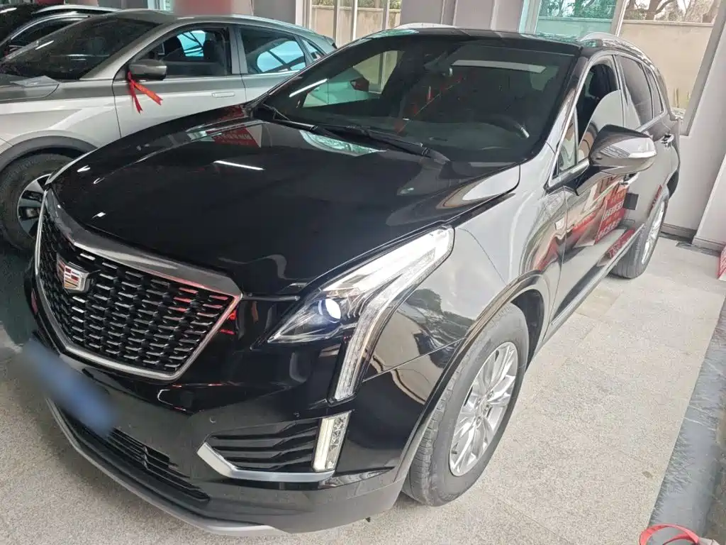 Cadillac XT5 2022 — фото 1