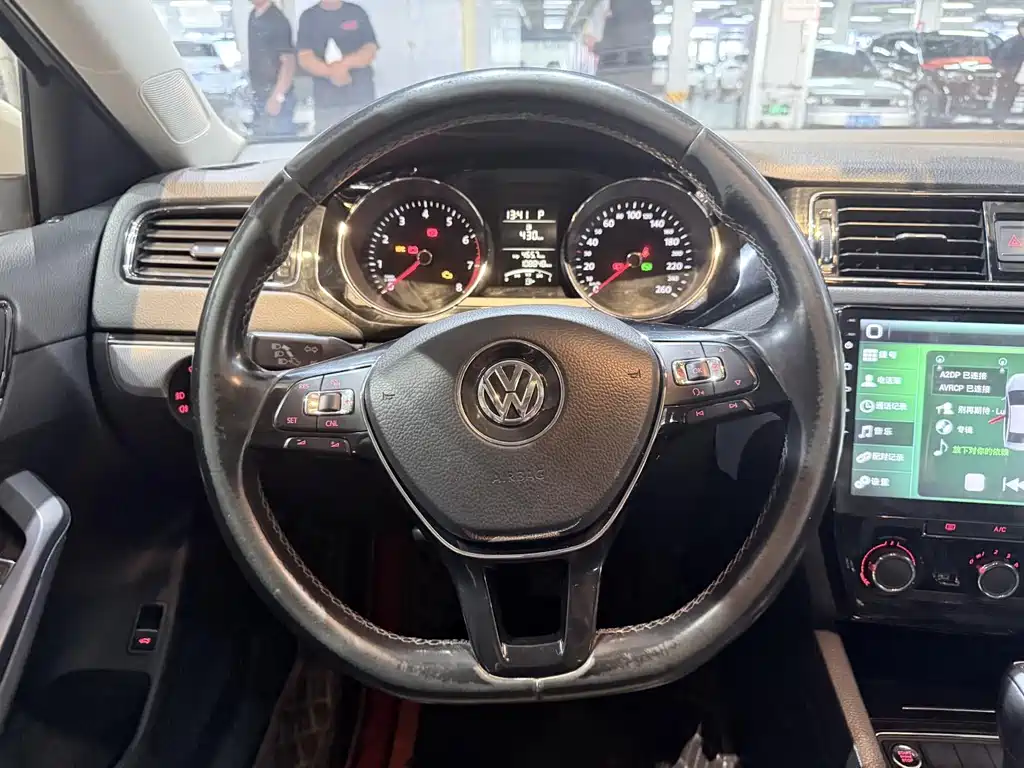 Volkswagen Sagitar 2018 — фото 12