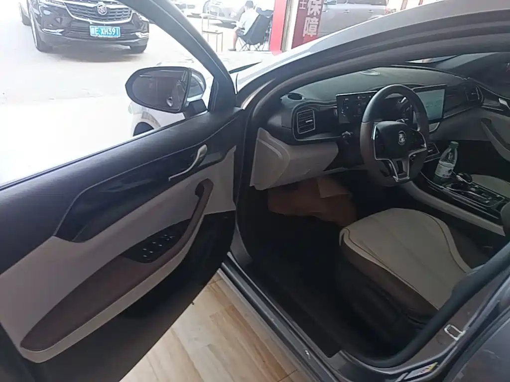 BYD Qin PLUS 2023 — фото 12