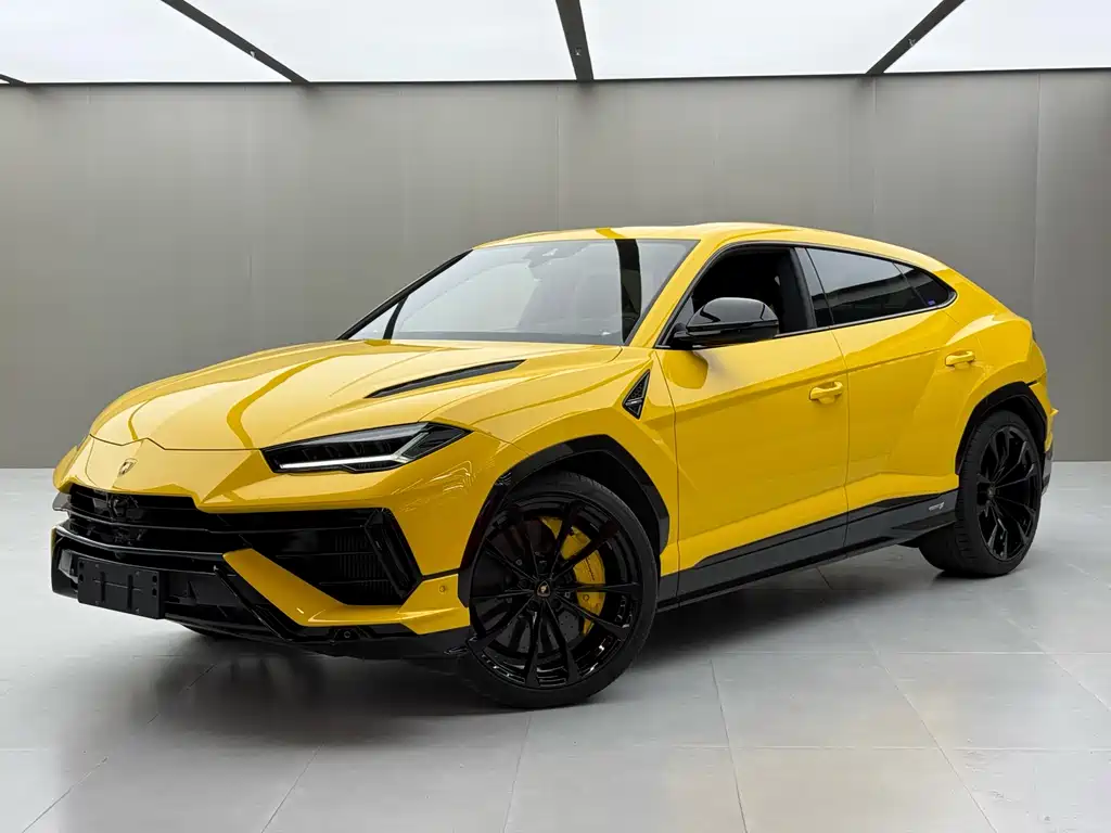 Lamborghini Urus 2023 — фото 1