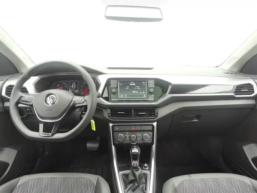 Volkswagen T-Cross 2019