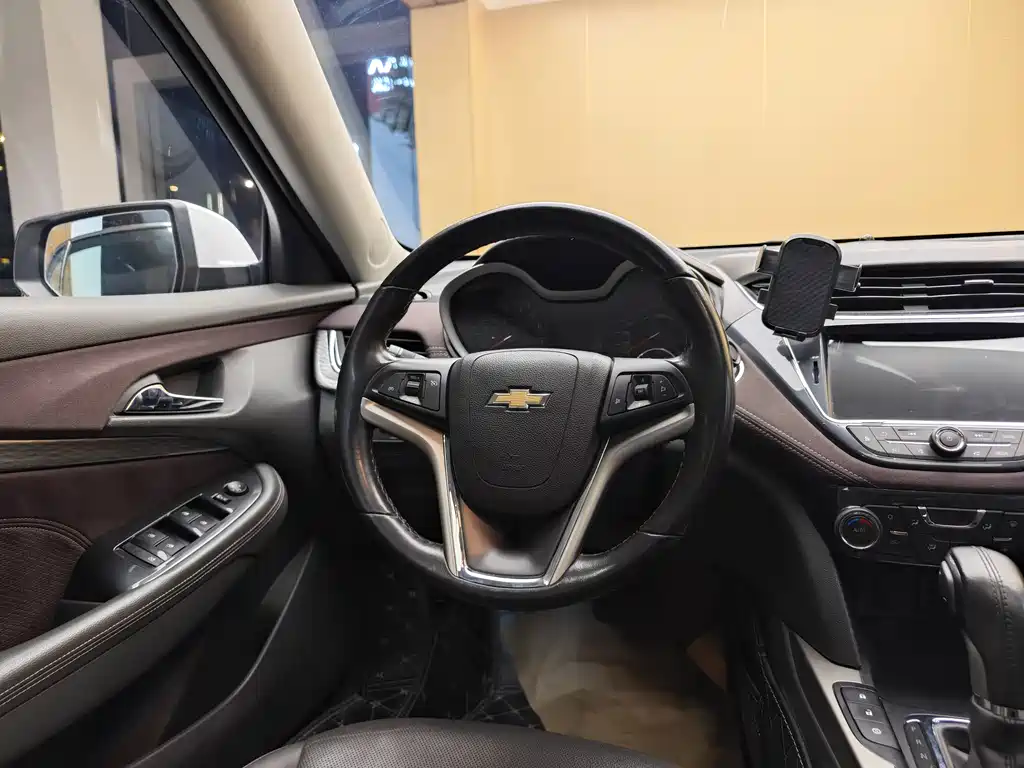 Chevrolet Malibu 2019 — фото 14