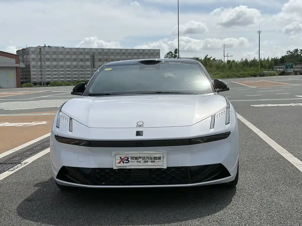 Lynk & Co 10 2025