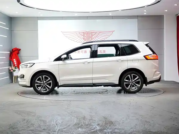 Ford Edge 2020
