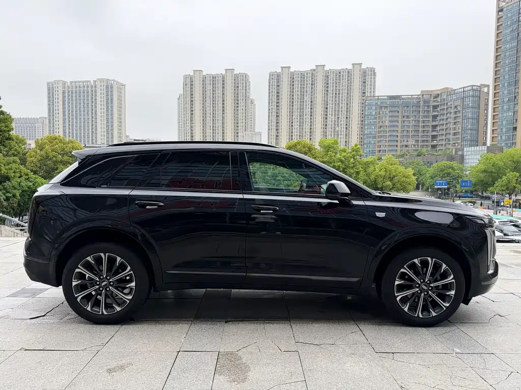 Cadillac XT5 2024 — фото 12