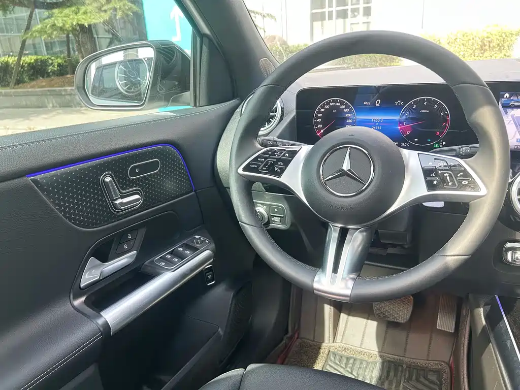 Mercedes-Benz GLA 2024 — фото 14