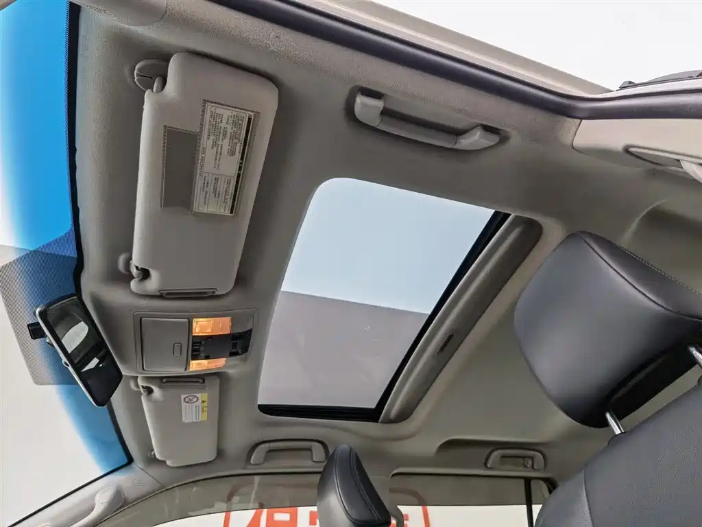 Toyota Prado 2017 — фото 14