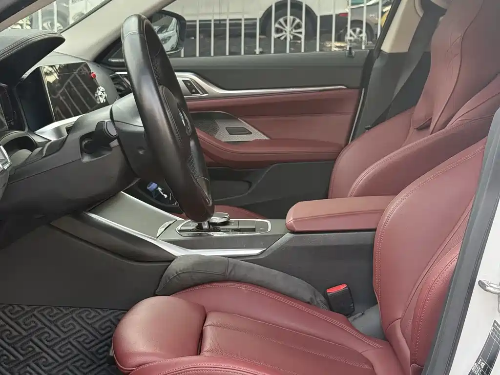 BMW 4 Series 2022 — фото 10