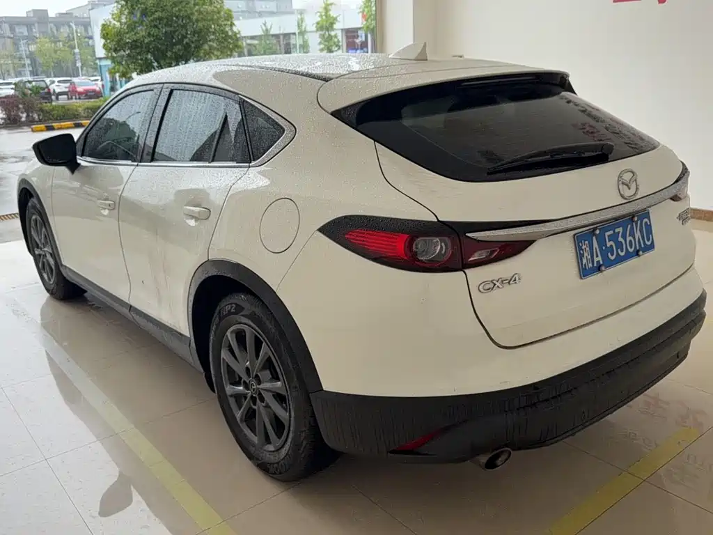 Mazda CX-4 2021