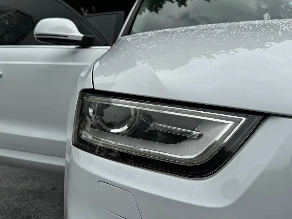Audi Q3 2013 — фото 19