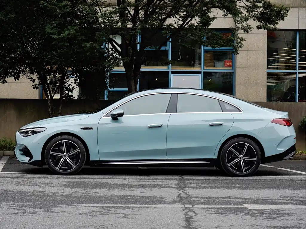 Mercedes-Benz CLA EV 2025 — фото 3