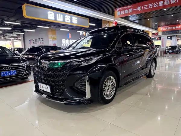 Toyota Sienna 2024