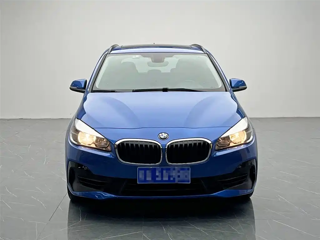 BMW 2 Series Station Wagon 2019 — фото 2