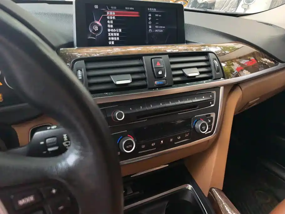 BMW 3 Series 2013 — фото 13