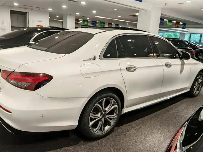 Mercedes-Benz E-Class 2023