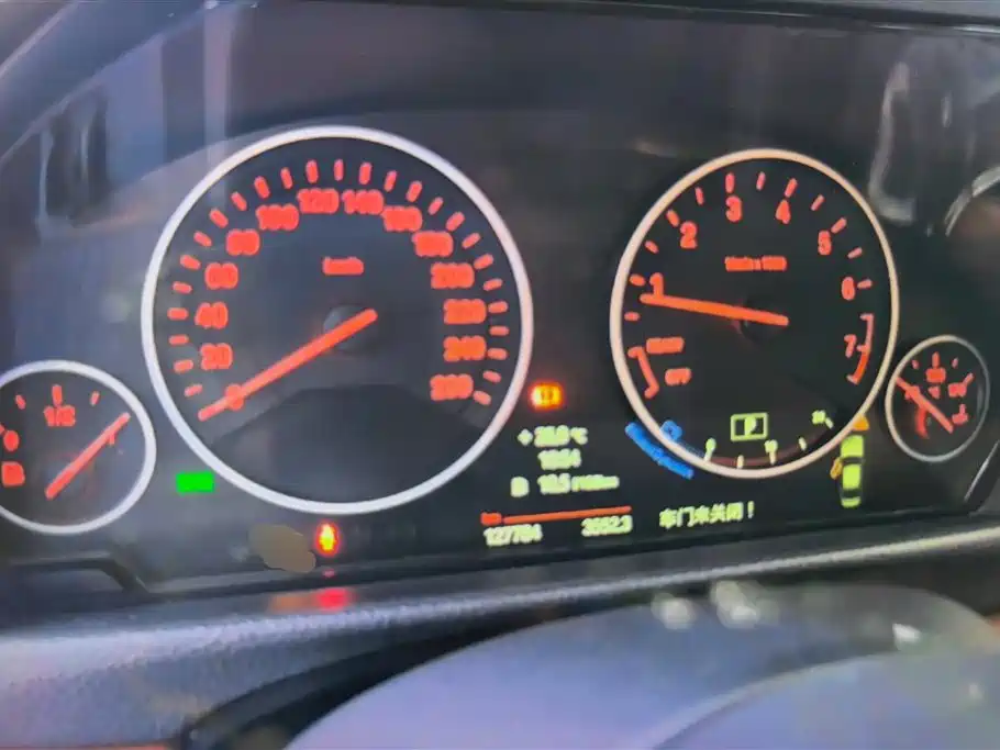 BMW 3 Series 2013 — фото 14