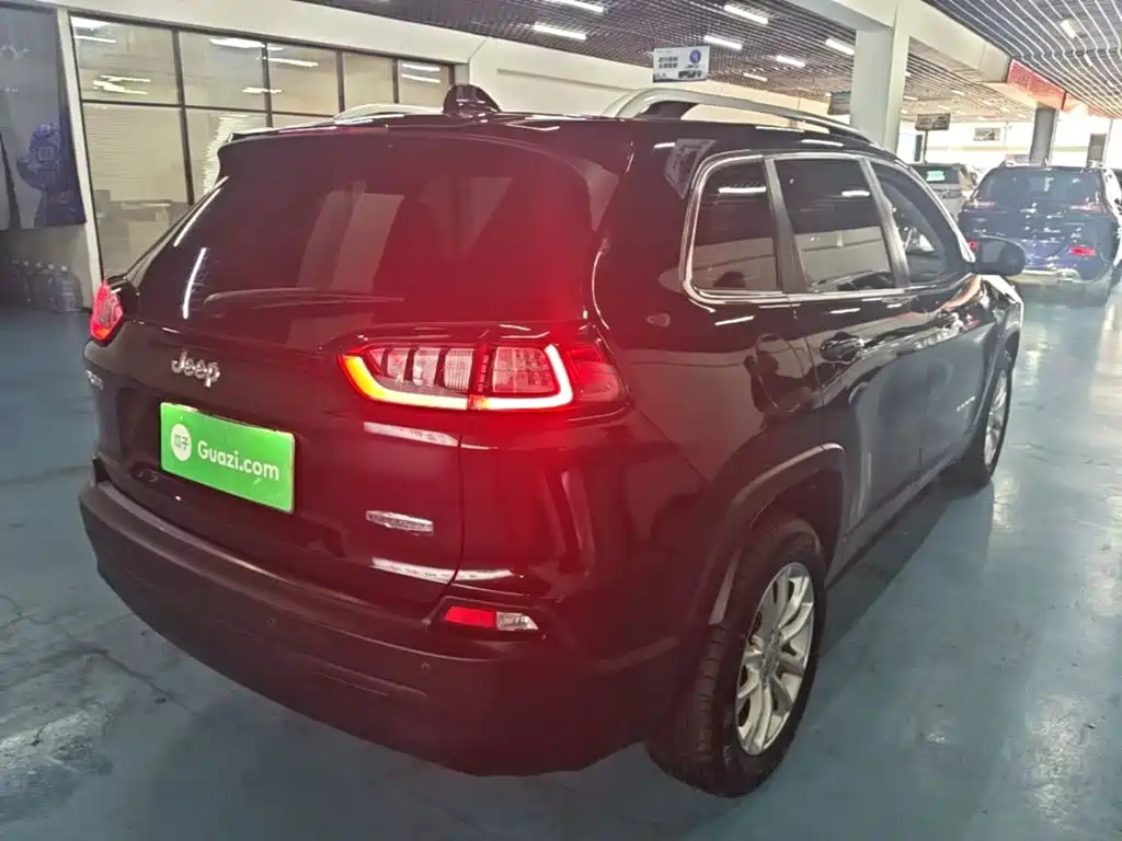 Jeep Cherokee 2020