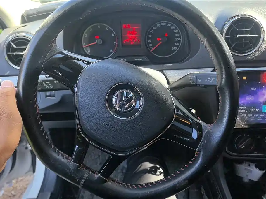 Volkswagen Jetta 2017 — фото 15