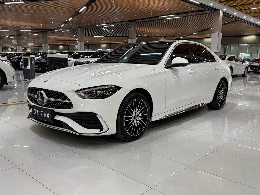 Mercedes-Benz C-Class 2024