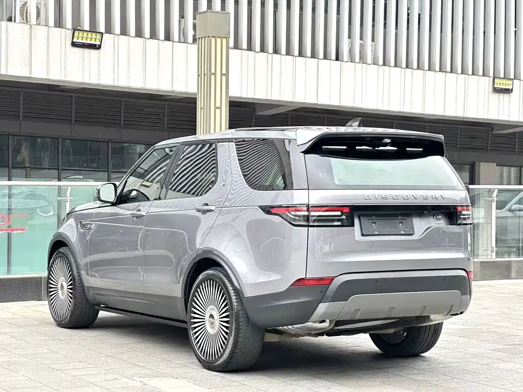 Land Rover Discovery 2019 — фото 15
