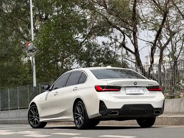 BMW 3 Series 2023