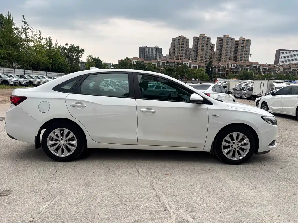 Buick Excelle GT 2020 — фото 10