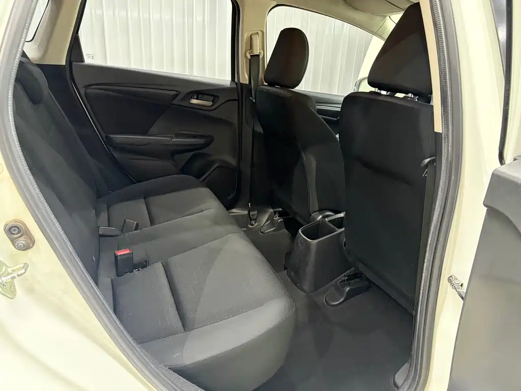 Honda Fit 2015 — фото 9