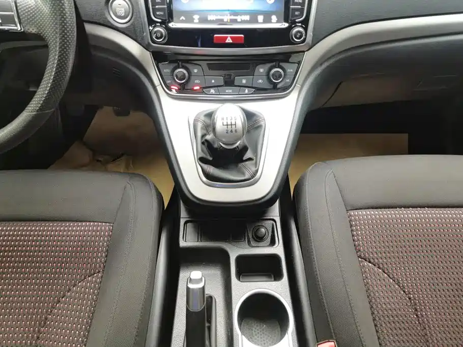Haval M6 2020 — фото 16