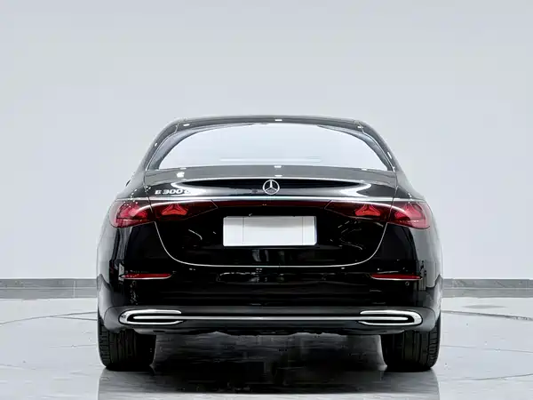 Mercedes-Benz E-Class 2024