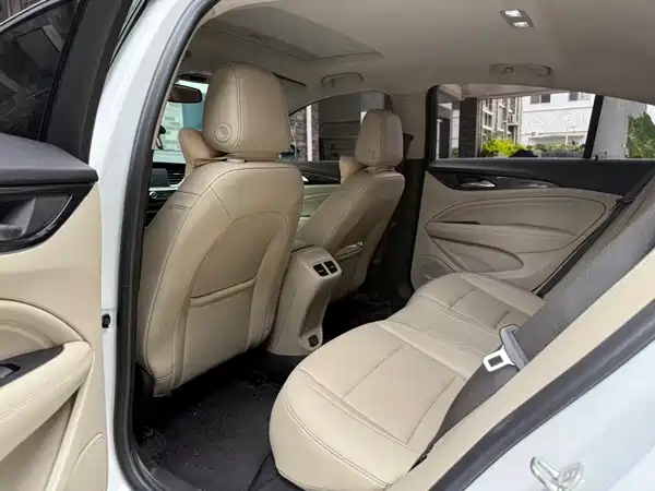 Buick Regal 2021